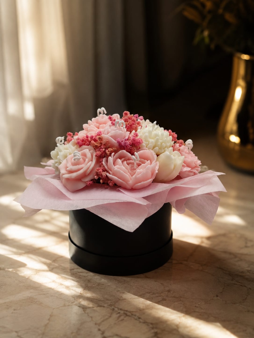 pink bouquet candle